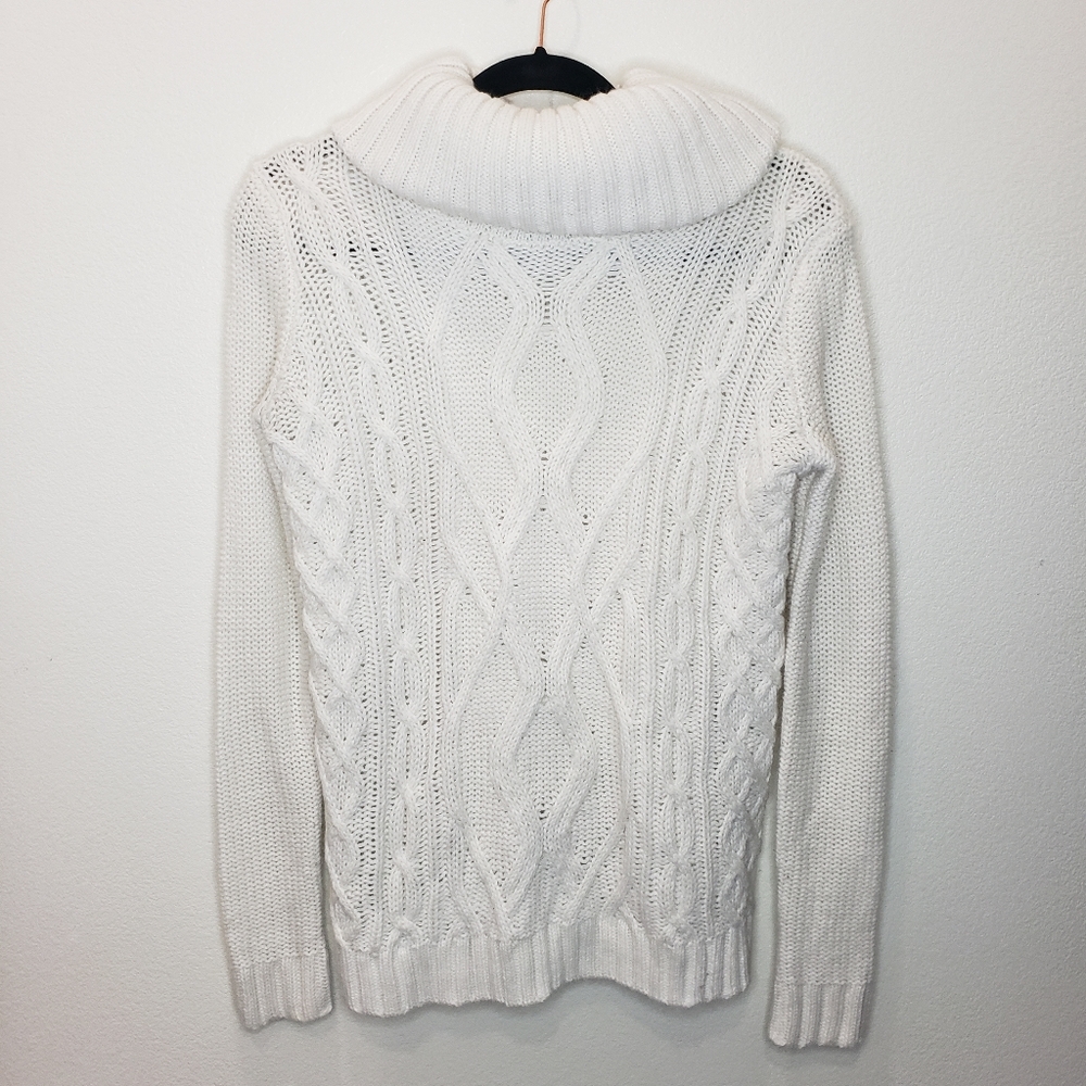 Forever 21 Chunky Turtleneck Size Small